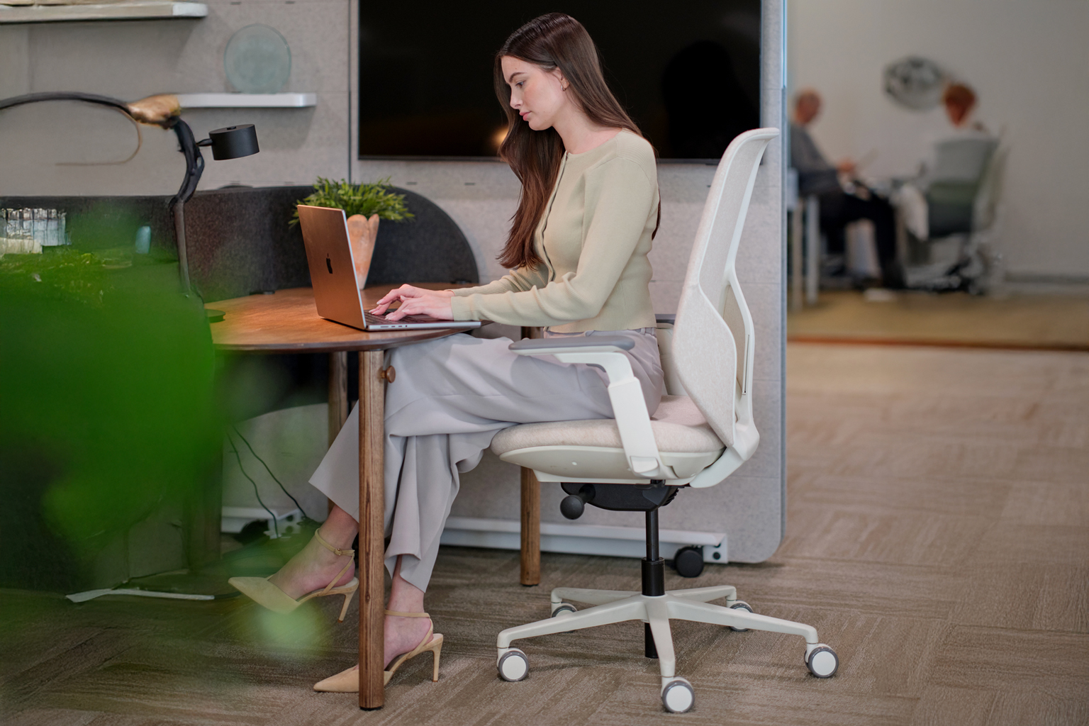 9 to 5 Seating ergonomic task chair for dispatch centers and administrative staff